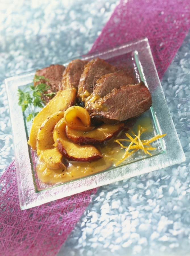 Magret de canard aux pêches et sa sauce aigre-douce