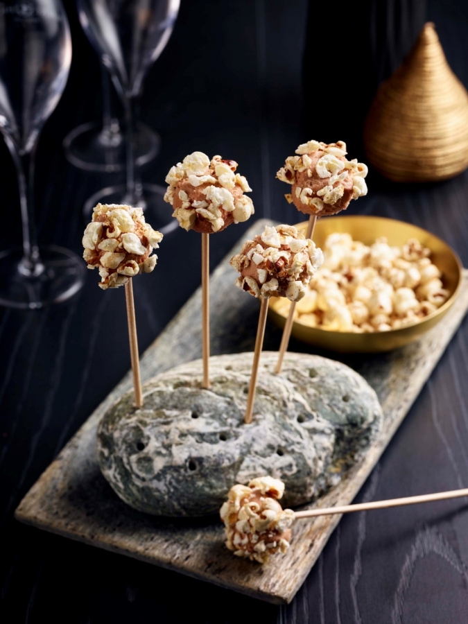 Sucettes de foie gras mi-cuit au pop-corn