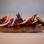 TARTINE DE FOIE GRAS, MAGRET SECHE ET FIGUES